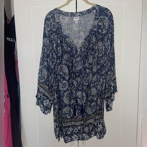 Dressbarn Blue Tunic Top with Elegant Design